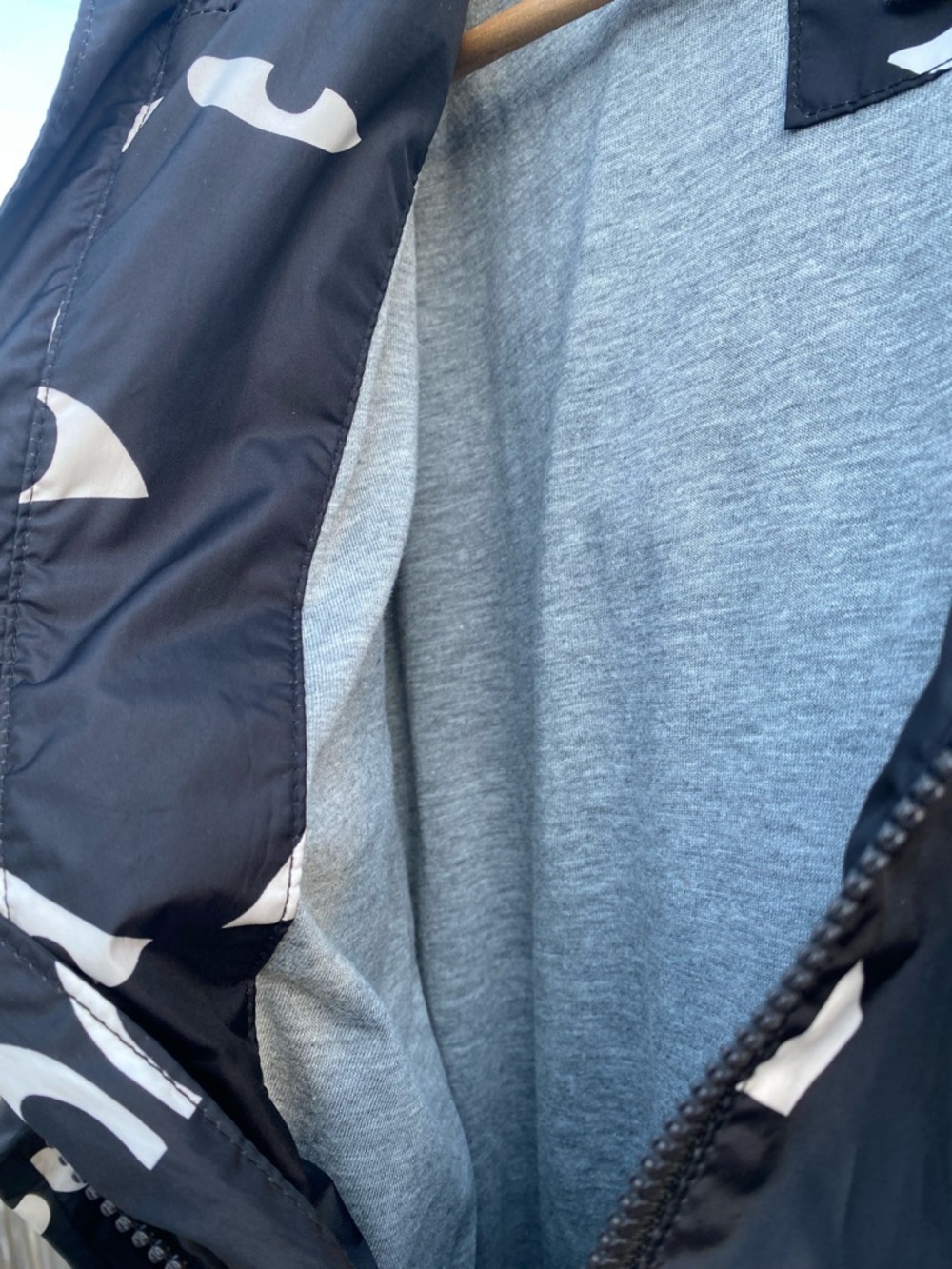 Gap Kids Black Hooded Windbreaker Jacket with White Eye Print - Picture 4 of 4